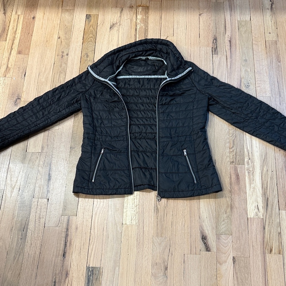 Guess Women's Black thin Puffer Jacket